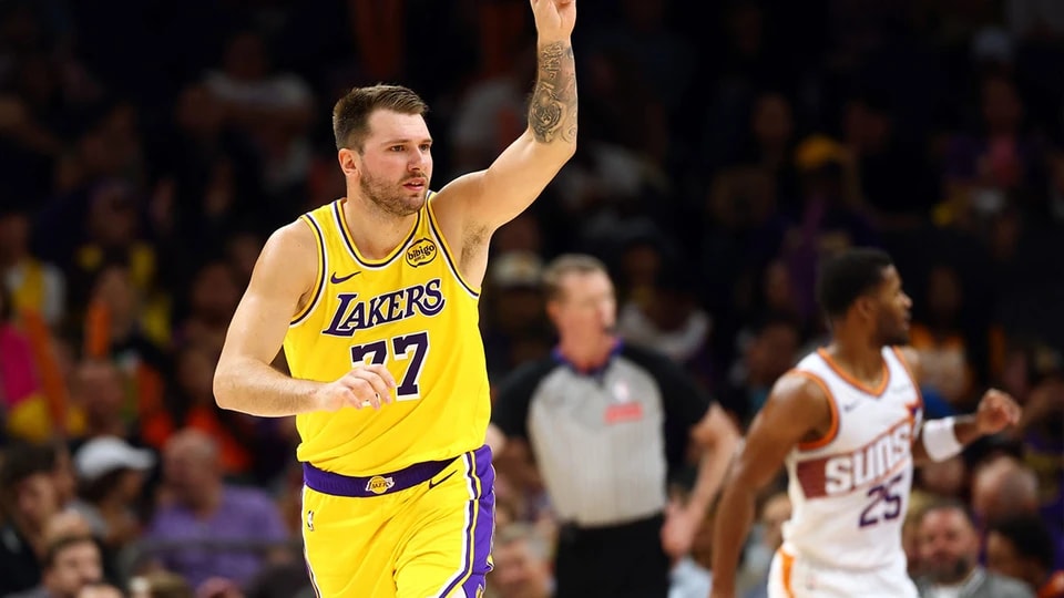 痛而缺阵, 之际, 球队 痛而缺阵, 之际, 球队